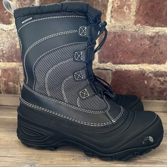 The North Face Other - EUC The North Face Kids Aspenglow Snow Boots Sz 4